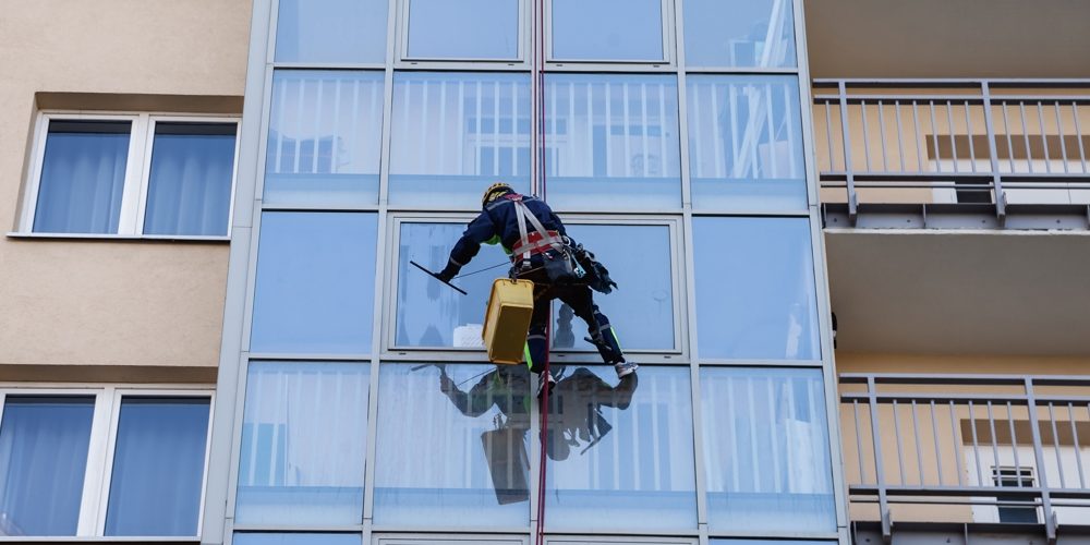 Limpieza de vidrios en altura en Buenos Aires