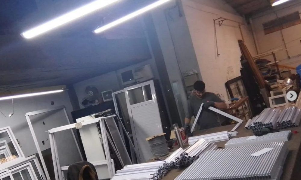 Fábrica de aberturas de aluminio en La Matanza