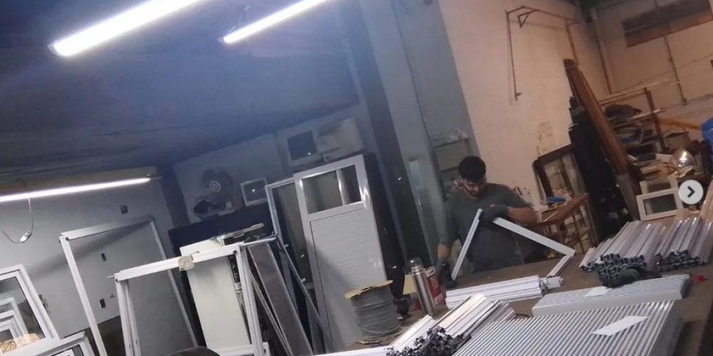 Fábrica de aberturas de aluminio en La Matanza